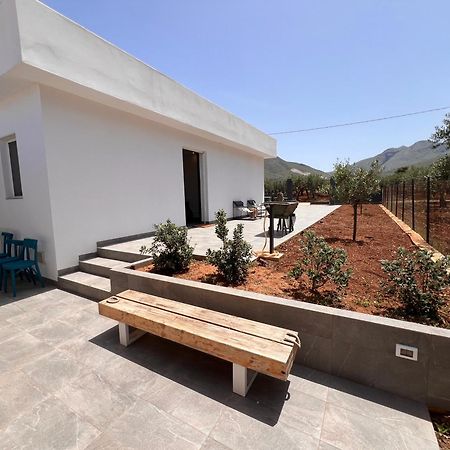 Villa Santareddi 卡斯泰卢佐 外观 照片